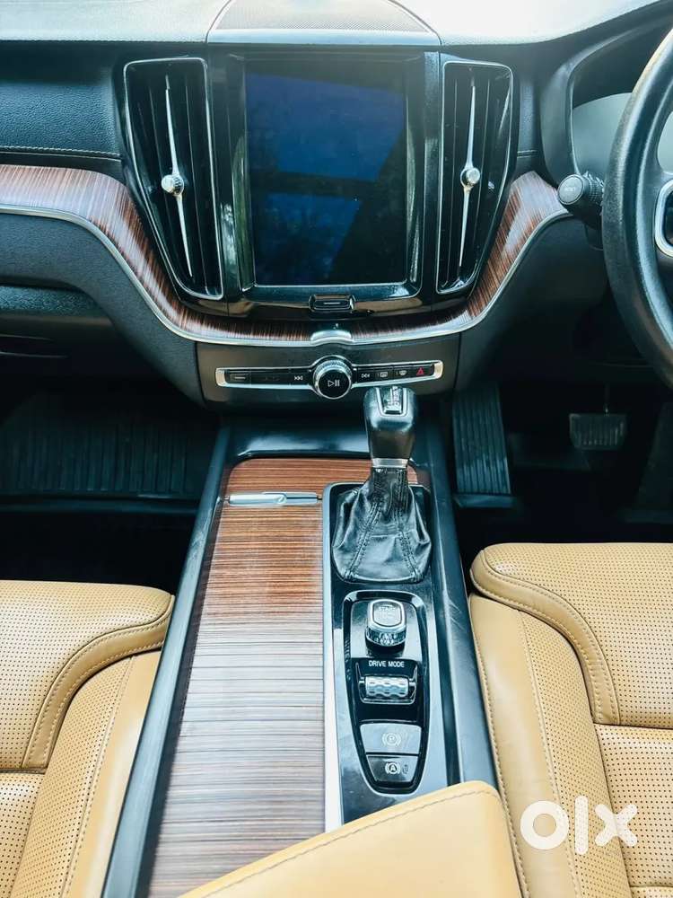 Volvo Xc60 Inscription D5, 2021, Diesel