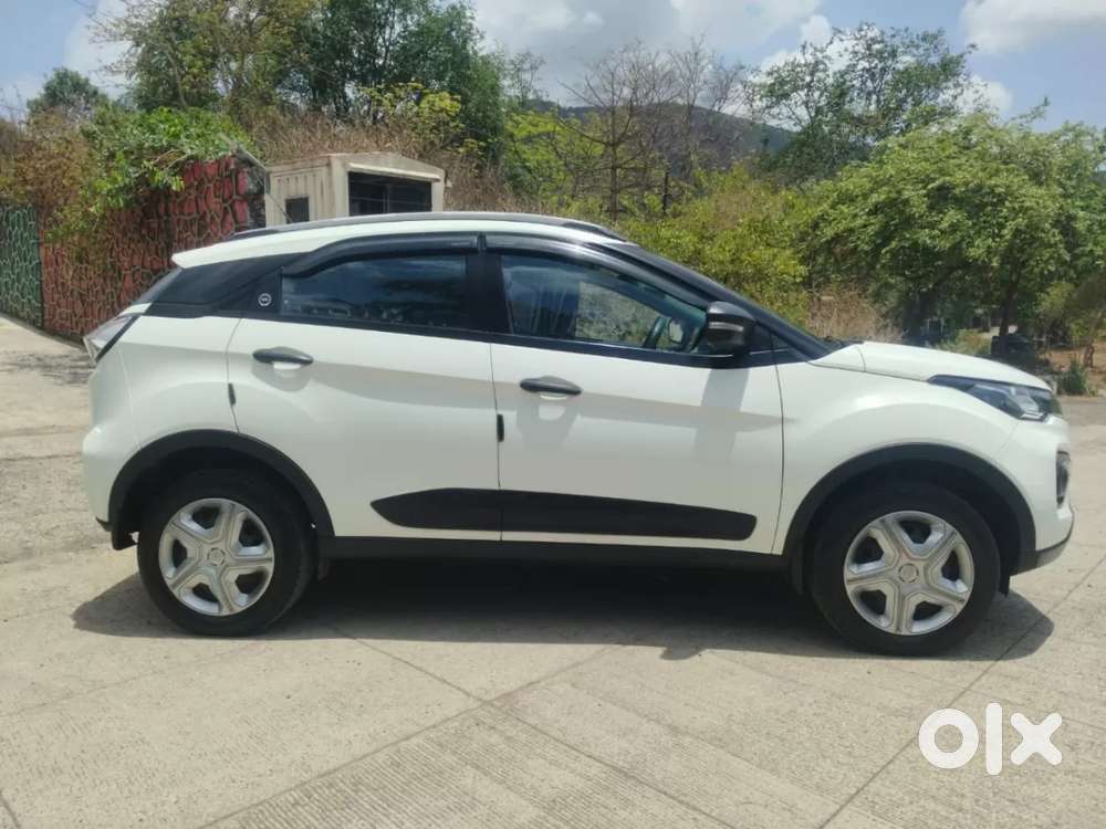 Tata Nexon 1.2 Revotron Xm, 2023, Petrol