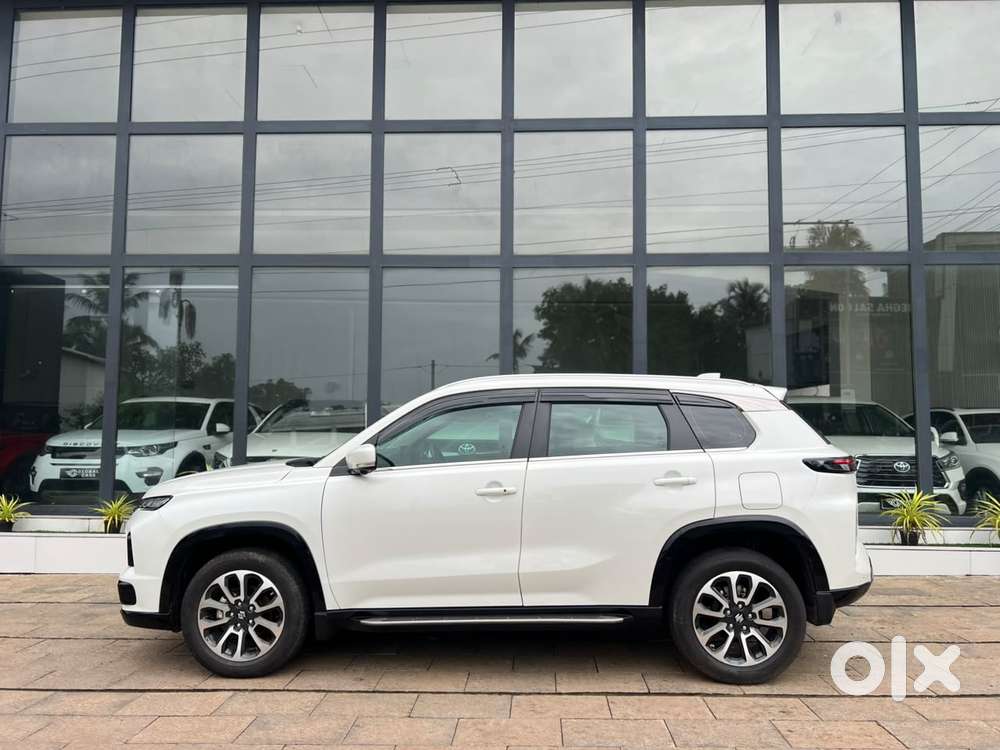 Maruti Suzuki Grand Vitara Smart Hybrid Alpha, 2025, Petrol