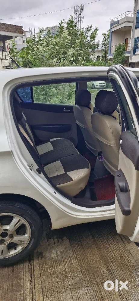 Hyundai I20 1.2 Sportz 2011(negotiable)