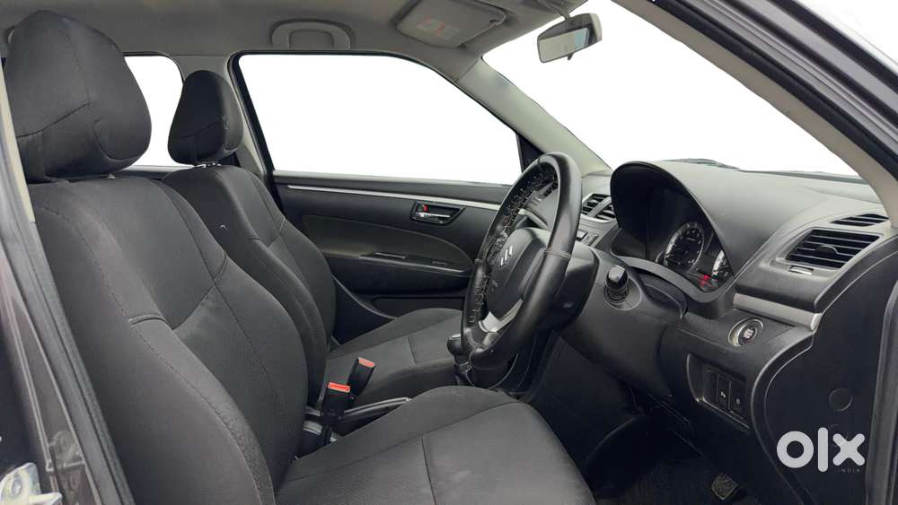 Maruti Suzuki Swift Zxi, 2015, Petrol