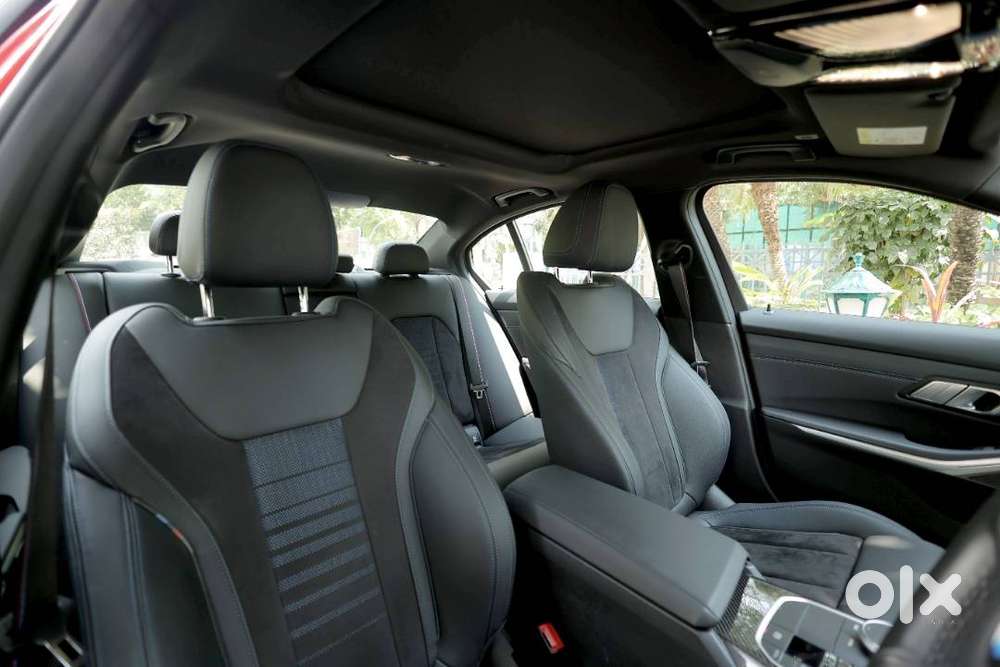 Bmw M340i Xdrive Shadow Edition  Oct 2023  3,800 Km  Melbourne Red