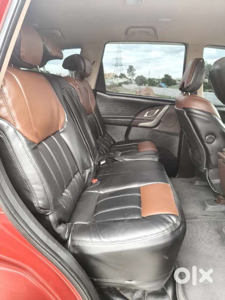 Mahindra Xuv500 2015 Diesel 125000 Km Driven