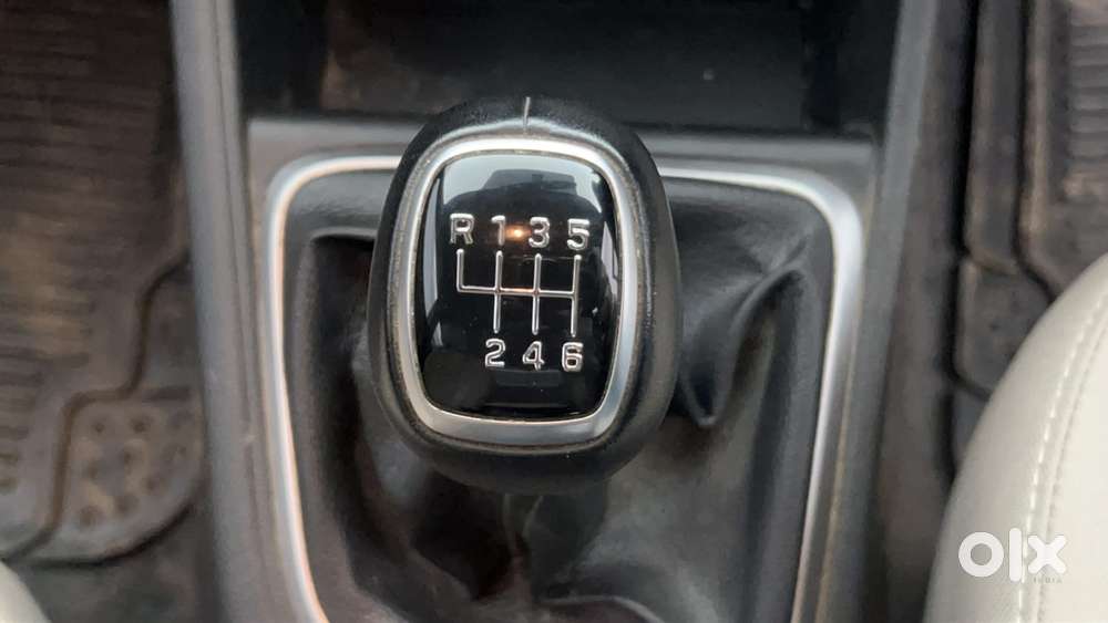 Hyundai Verna 1.5 Mpi Mt Sx (o), 2022, Petrol