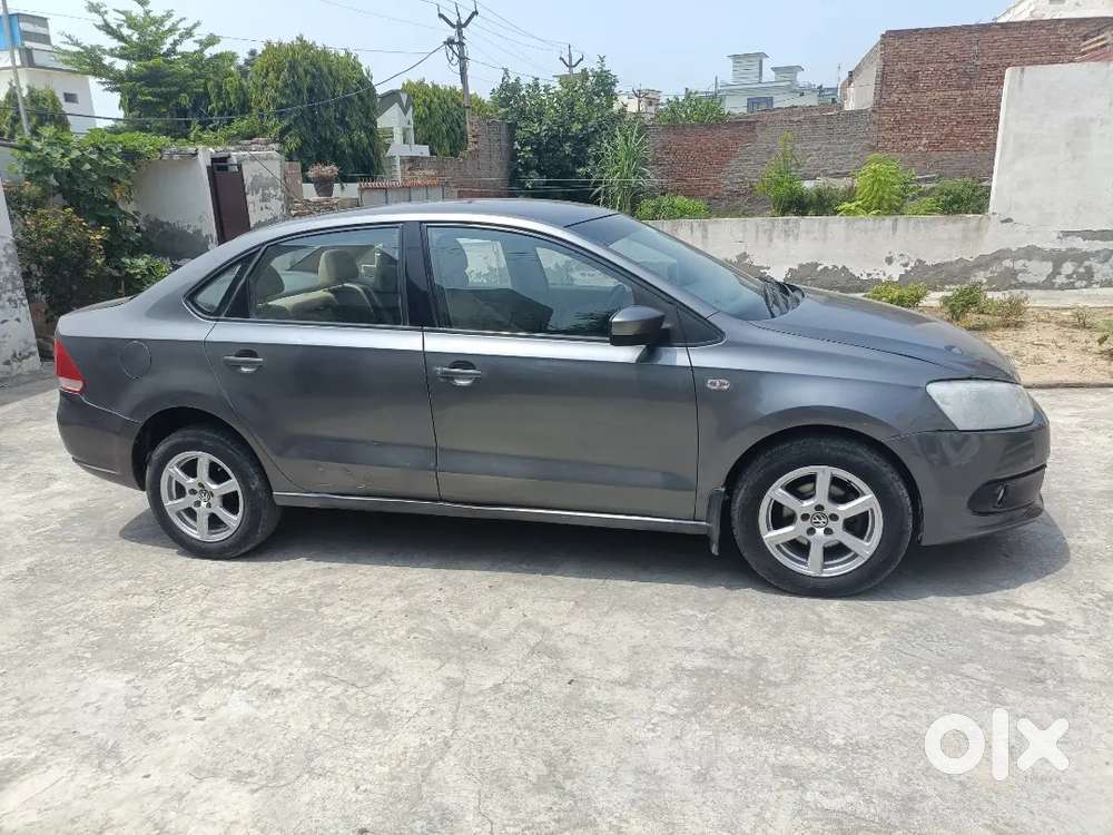 Volkswagen Vento Highline 2013