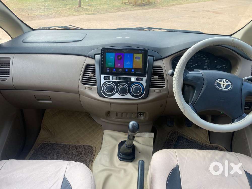 Toyota Innova 2.5 G (diesel) 8 Seater, 2016, Diesel