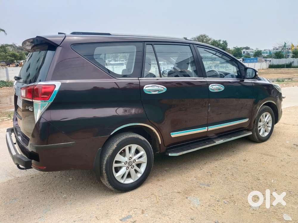 Toyota Innova Crysta 2.4 V 7 Str, 2016, Diesel