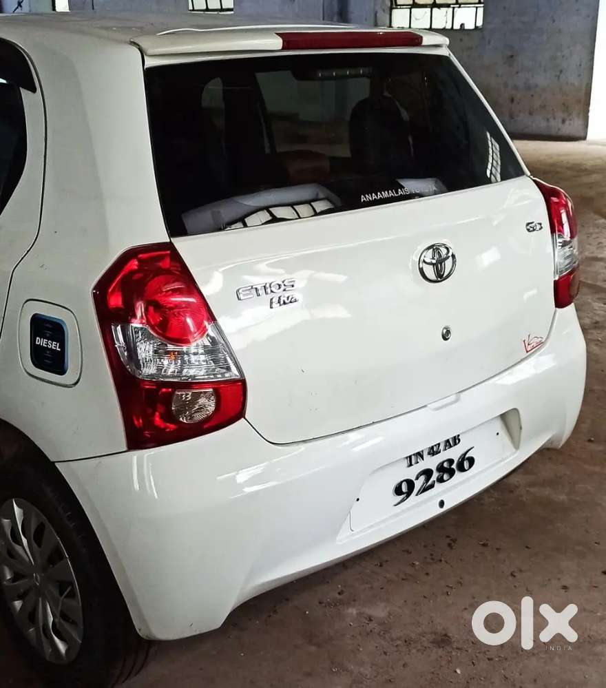 Toyota Etios Liva Gd 2018 Diesel 130000 Km Driven