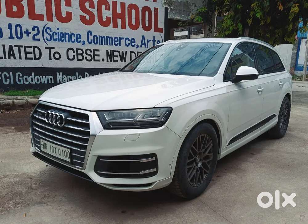 Audi Q7 3.0 Tdi 2019. Full Insured Valued 35 Lakhs.