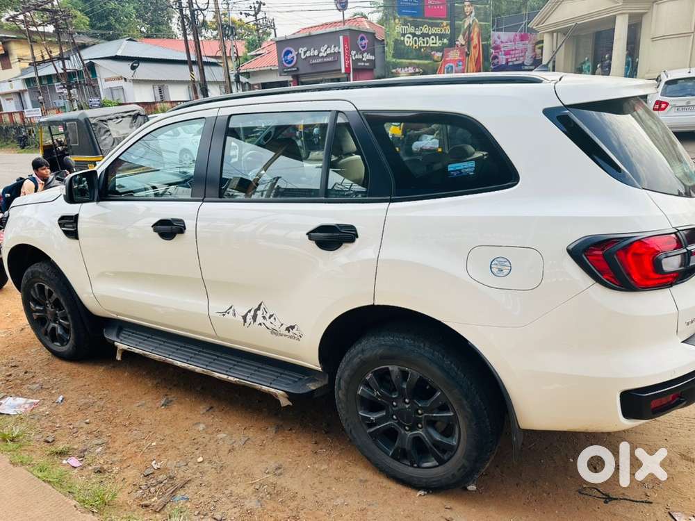 Ford Endeavour 2021 Diesel 39000 Km Driven  Warranty And Service
