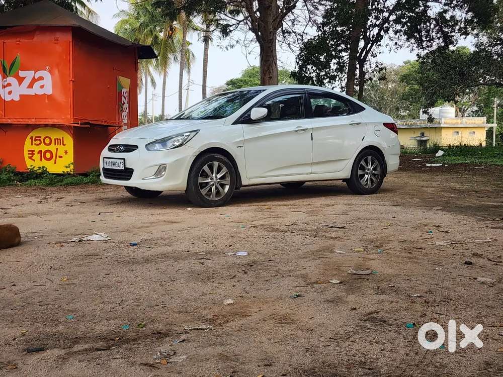 Hyundai Verna Fluidic 2011 Manual Petrol