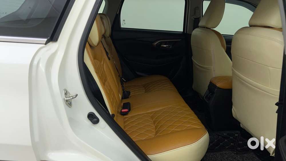 Maruti Suzuki Grand Vitara 1.5 Zeta Plus Intelligent Hybrid Ecvt, 20..