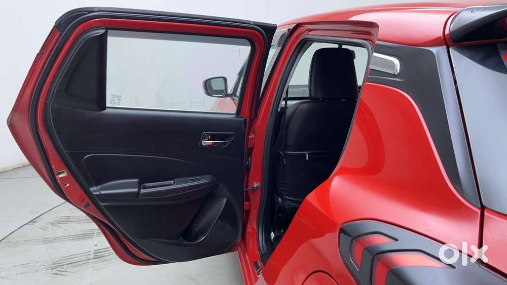 Maruti Suzuki Swift 1.3 Zxi, 2023, Petrol