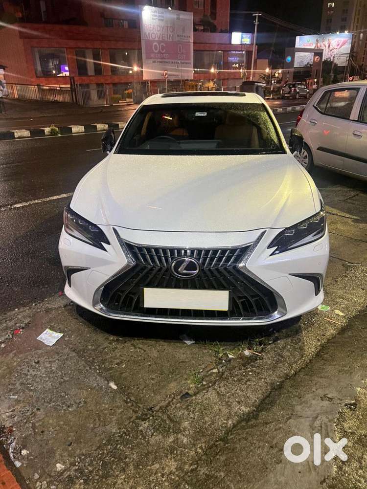 Lexus Es 300h Luxury, 2026, Petrol