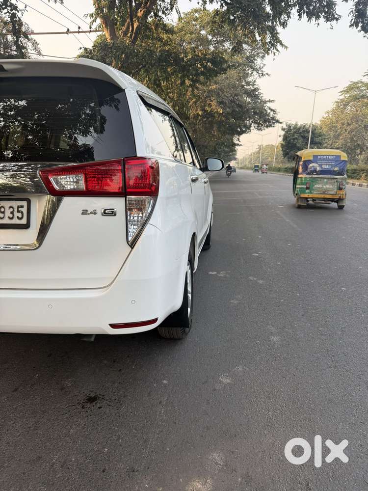 Toyota Innova Crysta 2.4 G Mt 8s, 2020, Diesel