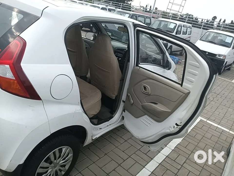 Datsun Redigo, 2017, Petrol