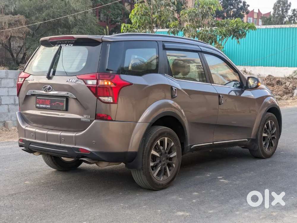 Mahindra Xuv500 2018 Diesel 128000 Km Driven