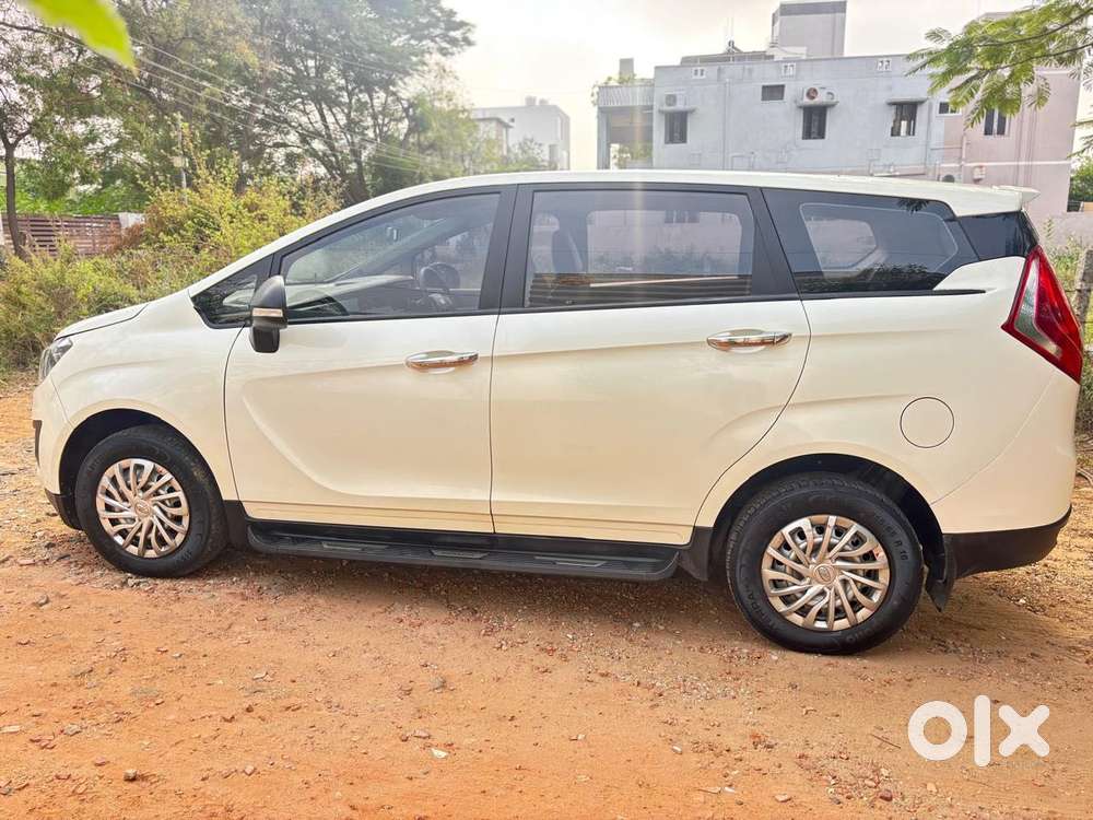 Mahindra Marazzo M2, 2018, Diesel