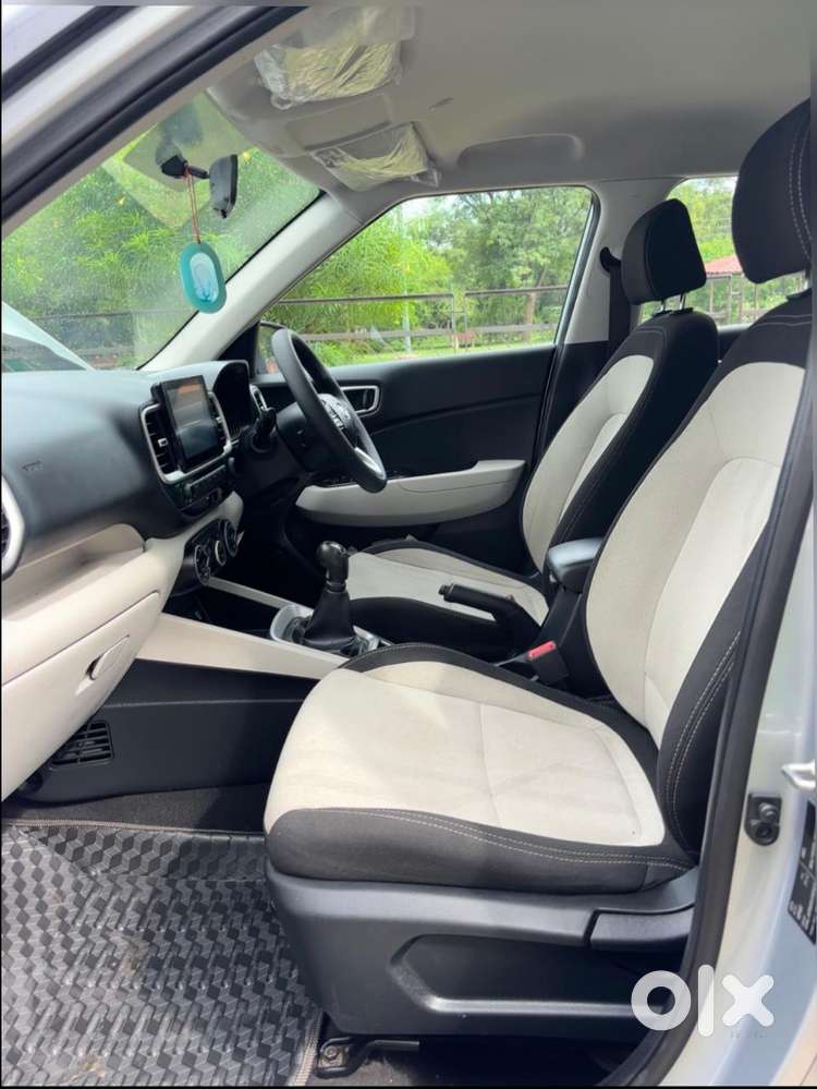 Hyundai Venue S 1.2 Petrol, 2024, Petrol