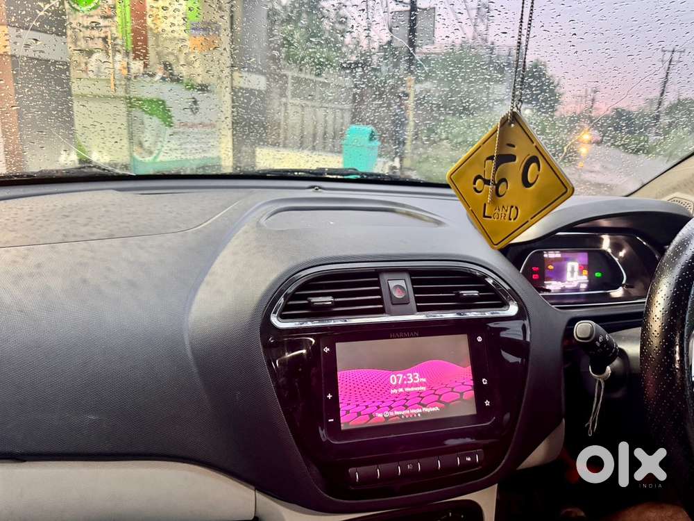 Tata Tiago 2022 Petrol 24923 Km Driven