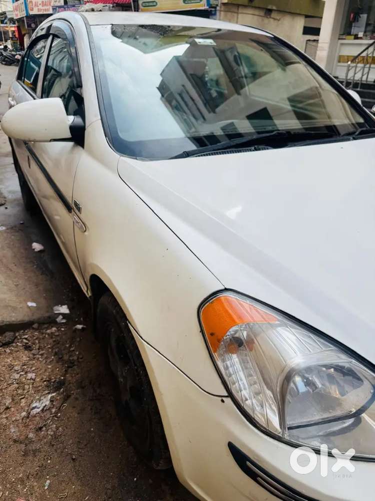 Hyundai Verna 2010 Diesel Manual