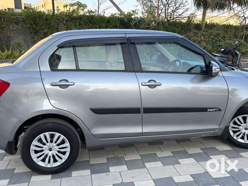 Maruti Suzuki Swift Dzire 1.2 Vxi Bsiv, 2015, Petrol