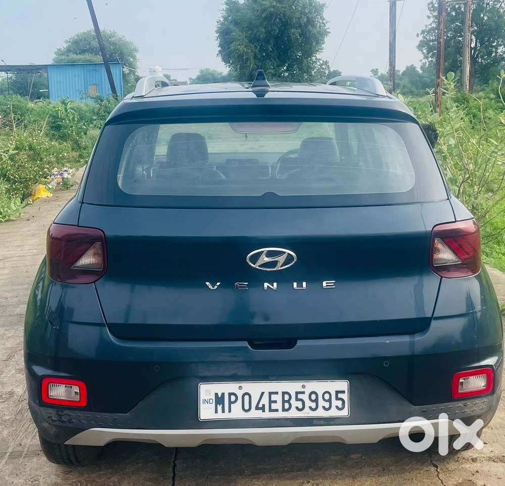 Hyundai Venue Petrol 2021