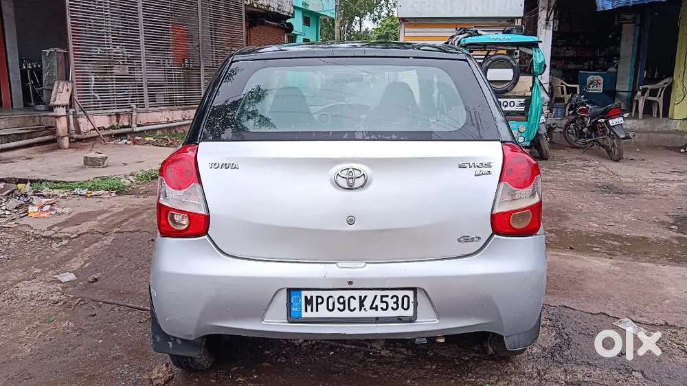 Toyota Etios Liva 2012