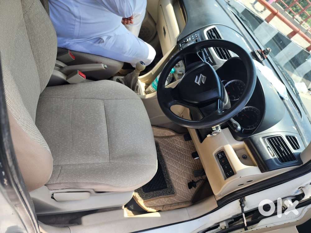 Maruti Suzuki Swift Dzire Vxi Regal Limited Edition Mt, 2016, Cng & ..