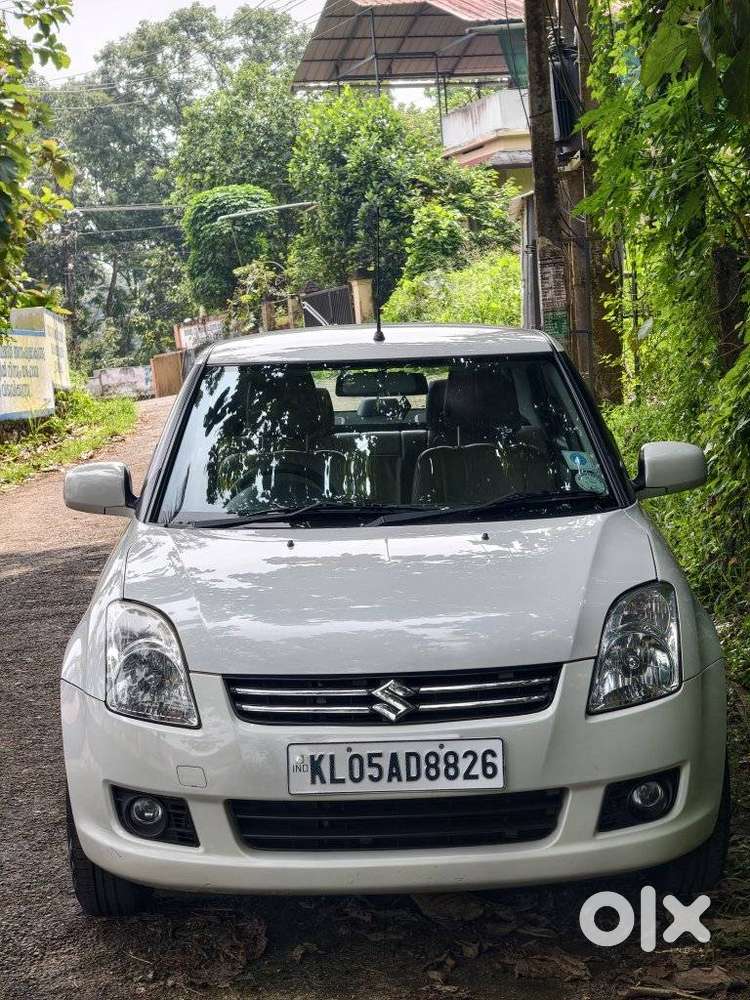 Maruti Suzuki Swift Dzire Vxi Optional, 2011, Petrol