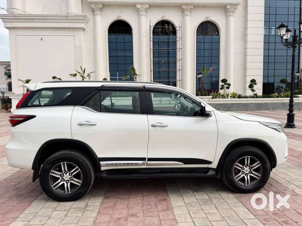 Toyota Fortuner [2021-ongoing] 2.8 2wd Diesel At, 2021, Diesel