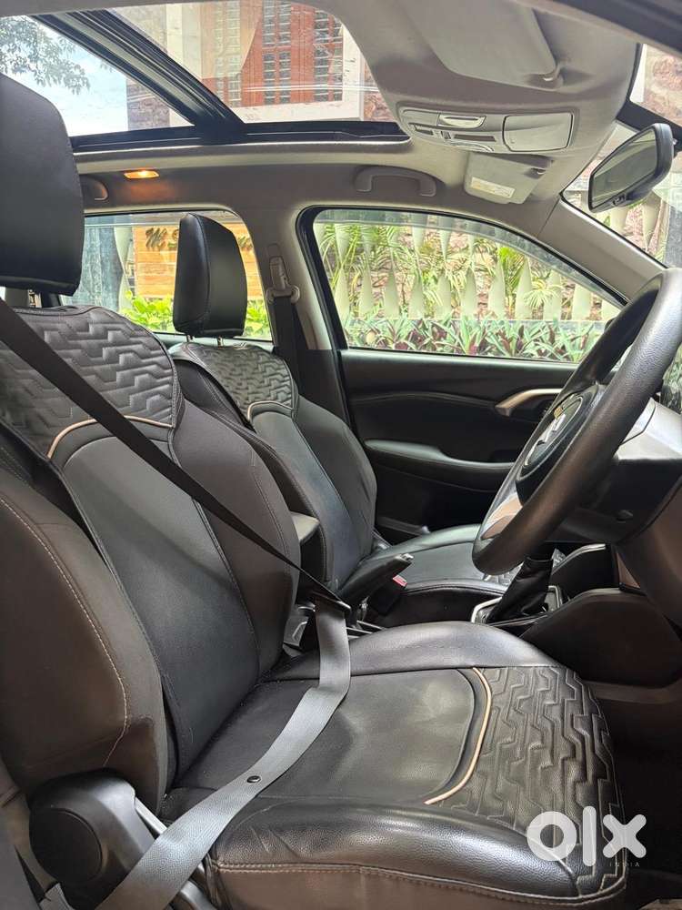 Maruti Suzuki Grand Vitara 1.5 Zeta Plus Intelligent Hybrid Ecvt, 20..