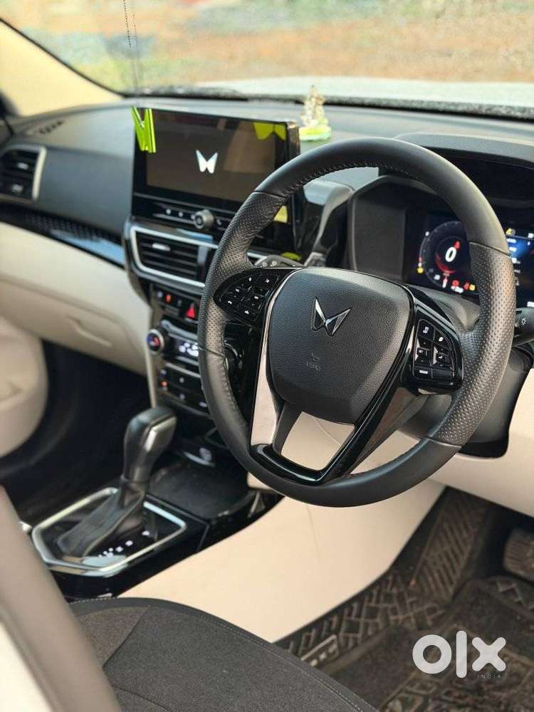 Mahindra Xuv 3xo Ax5l 1.2 Petrol At, 2025, Petrol