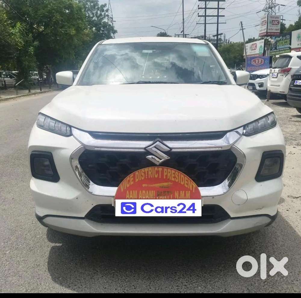 Maruti Suzuki Grand Vitara 2025 Petrol Well Maintained