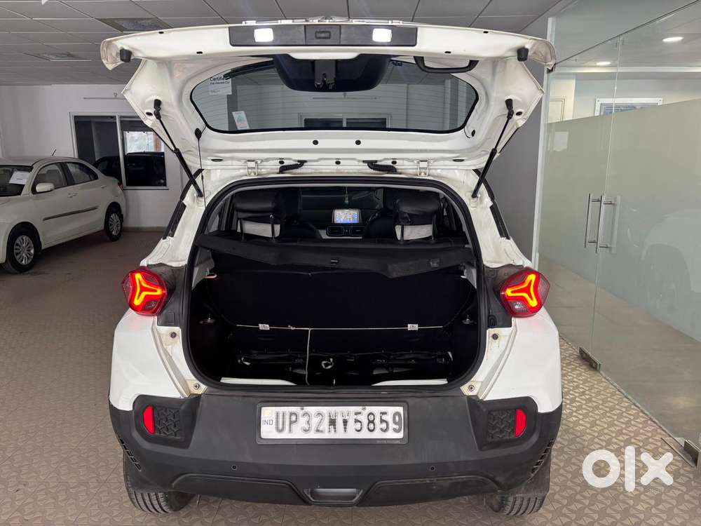 Tata Punch Creative Dual Tone Mt Sunroof, 2023, Petrol