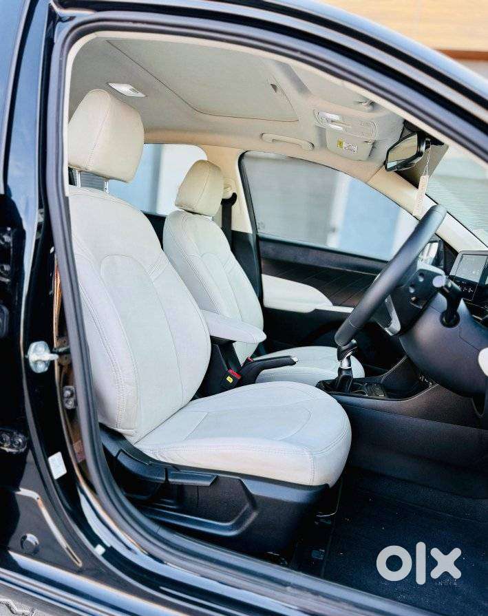 Hyundai Verna 1.5 Sx Petrol Mt, 2023, Petrol