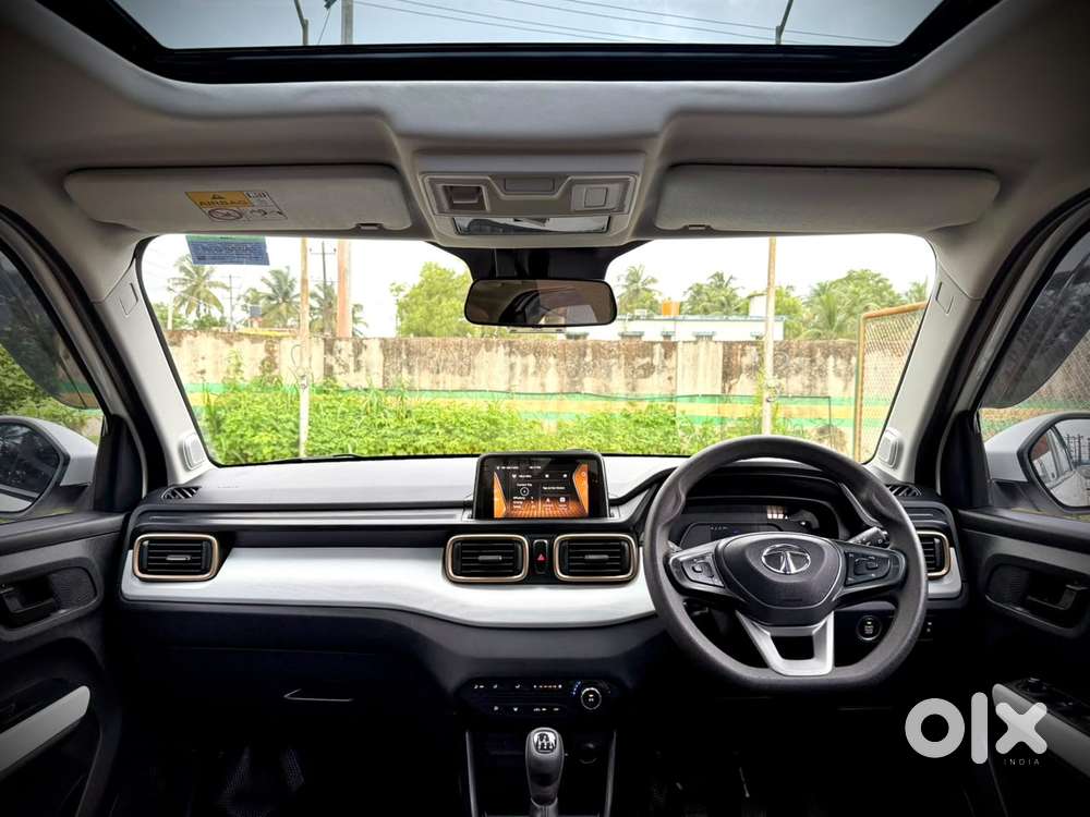 Tata Punch Accomplished Mt Sunroof, 2023, Petrol