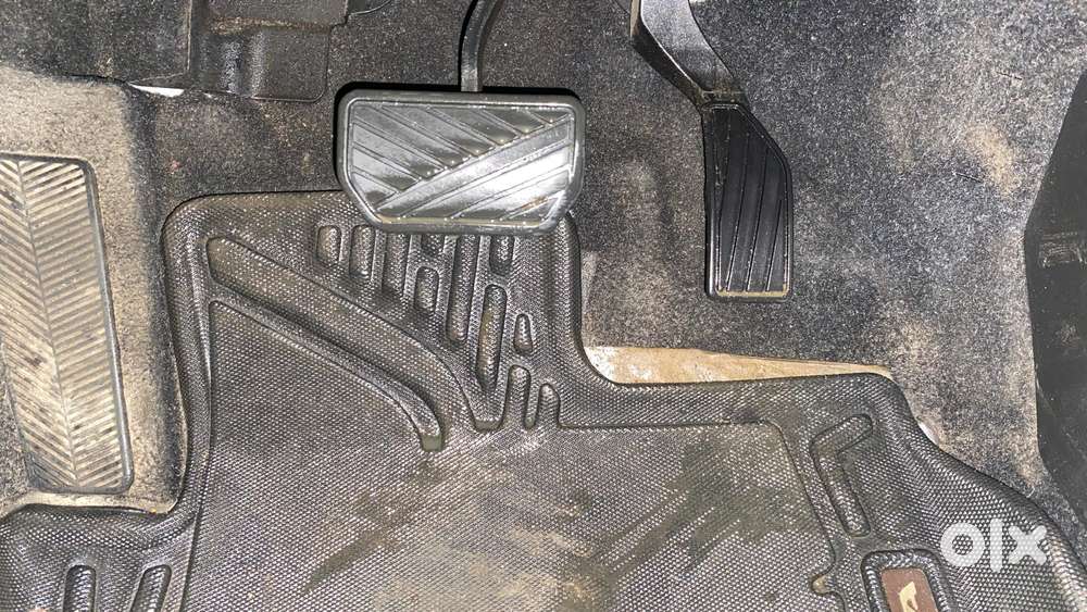 Maruti Suzuki Vitara Brezza 1.5 Zxi Plus At Dual Tone, 2024, Petrol