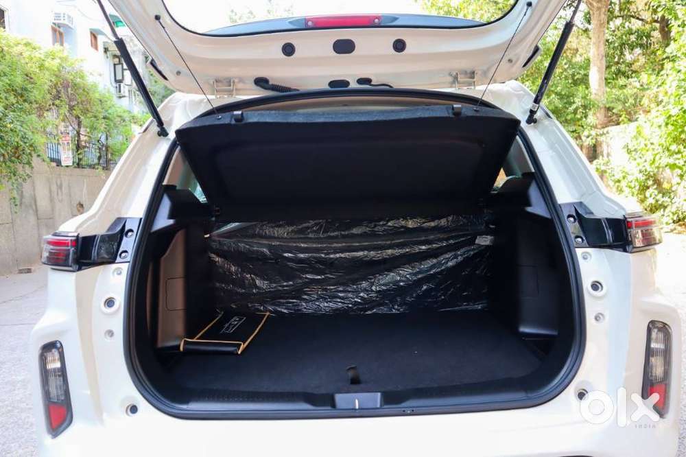 Maruti Suzuki Grand Vitara 1.5 Zeta Smart Hybrid, 2025, Petrol