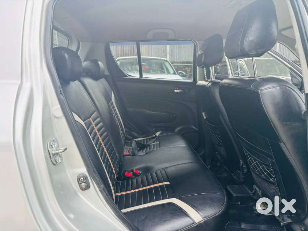 Maruti Suzuki Swift Vvt Zxi, 2017, Petrol