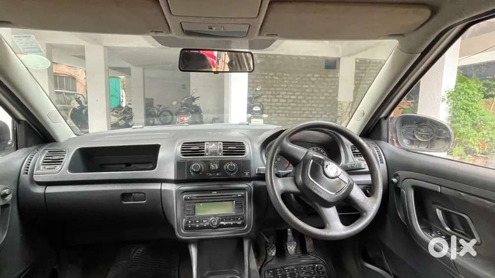 Skoda Fabia 2010 Petrol 120000 Km Driven