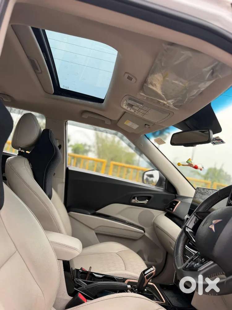 Mahindra Xuv400 Electric 2025 Automatic