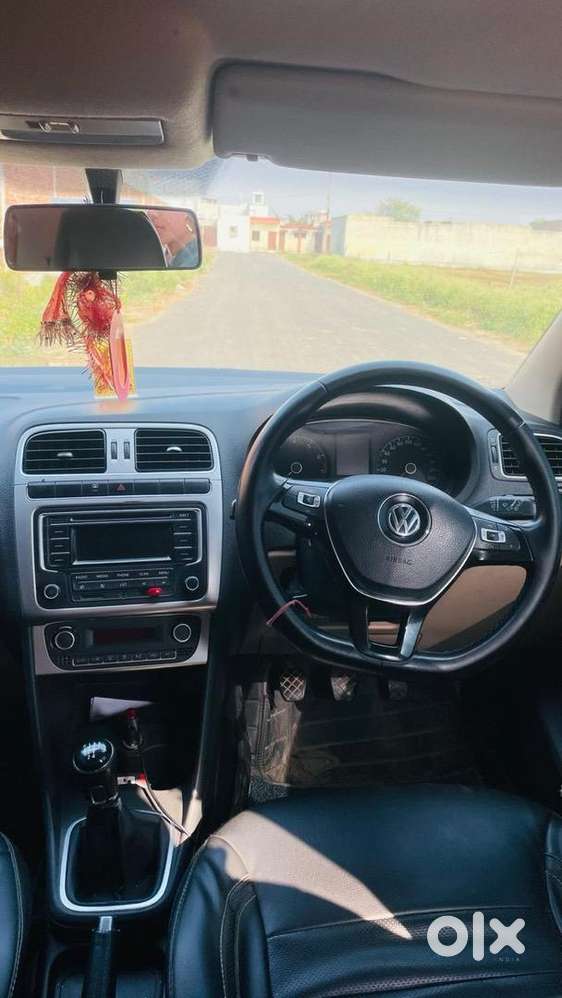 Volkswagen Polo 2015 Petrol 69000 Km Driven