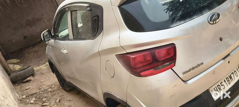 Mahindra Kuv 100 2017