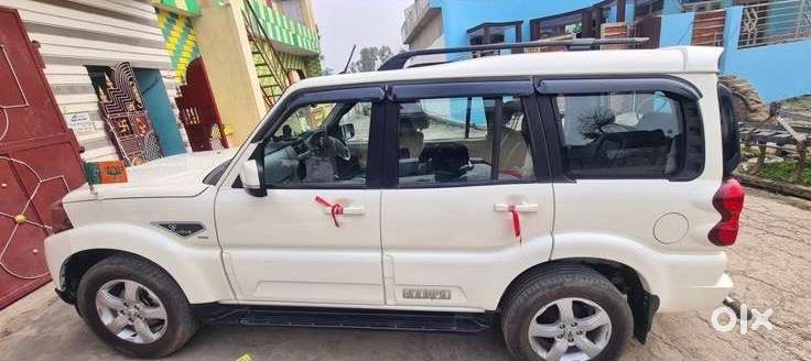 Mahindra Scorpio Classic 2021 Diesel Manual