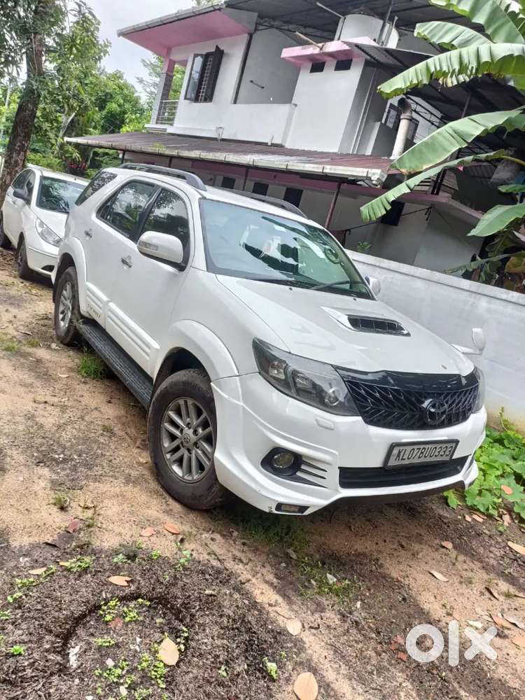 Toyota Fortuner Diesel 2012