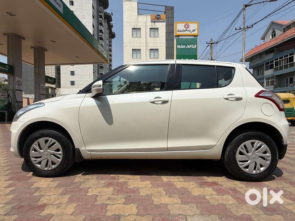 Maruti Suzuki Swift Vxi, 2016, Petrol
