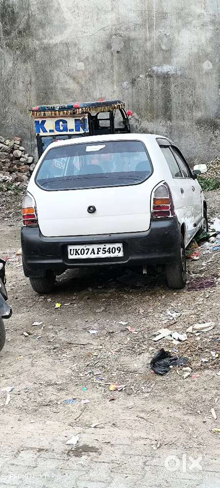 Car Bech Raha Hai