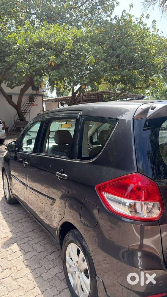 Maruti Suzuki Ertiga Vxi Shvs, 2017, Petrol