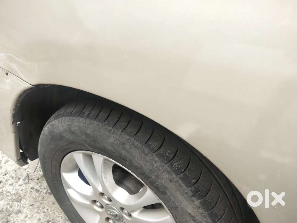 Toyota Innova 2.5 2012